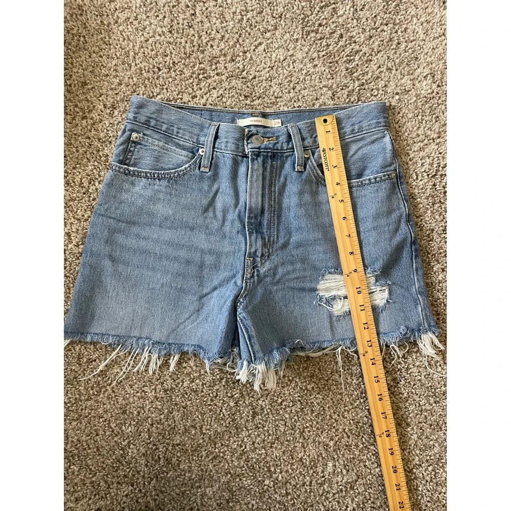 Levi's '94 Baggy Denim Shorts Womens 28 Blue Distressed Raw Hem High Rise